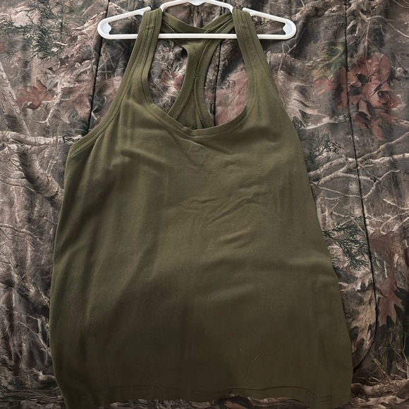☀️🍃Lululemon Tank Top in Green - Picture 1 of 2